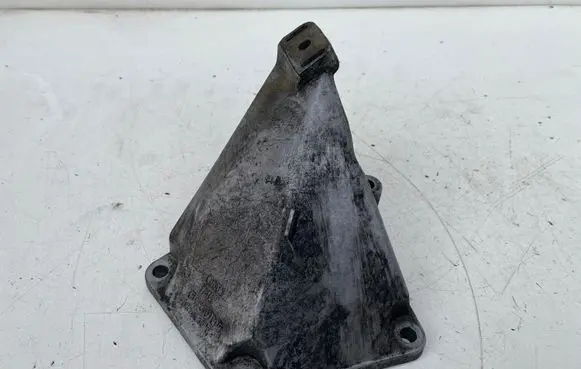 Audi A6 S6 C5 4B Engine mounting bracket 4B0199307C