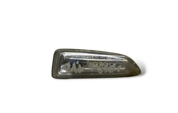 Opel Astra J Front fender indicator light 35SAEE208 13273103