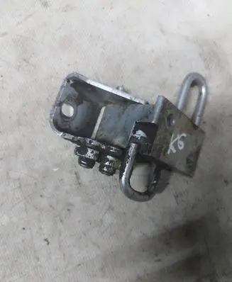 Volkswagen Touran I Rear door hinge set 1T0833411C
