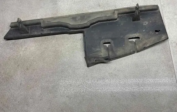 Opel Insignia A Radiator trim 23447531