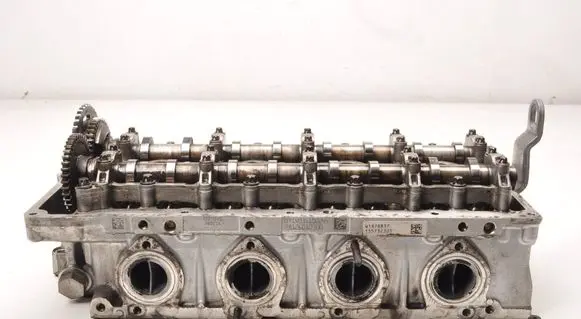 BMW 3 F30 F35 F31 Engine head 781260303