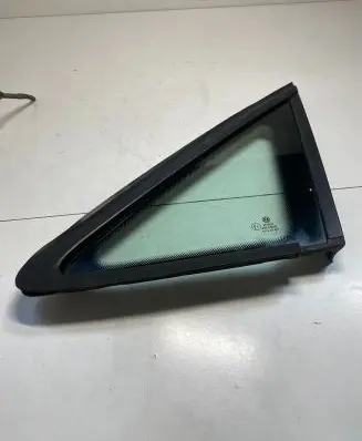 Volkswagen Touran I Front triangle window/glass 1T0845411