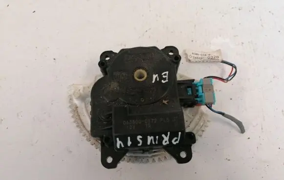 Toyota Prius (XW30) Air flap motor/actuator 0638000172