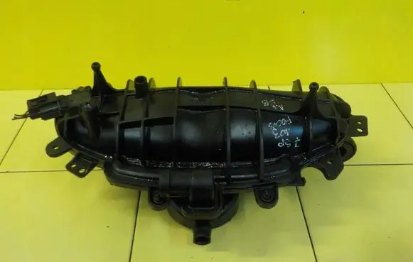 Ford Focus Intake manifold BM5G9424DA SSACY
