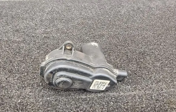 Audi A8 S8 D4 4H Hand brake/parking brake motor 32337647B 644GN038