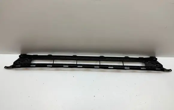 Audi Q7 4M Front bumper lower grill 4M0807647E