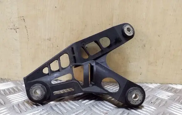 Volkswagen PASSAT B8 Gear shift cable bracket 1K0711789G