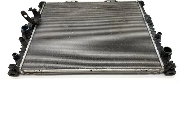 BMW 7 G11 G12 Coolant radiator 8632404 22828110