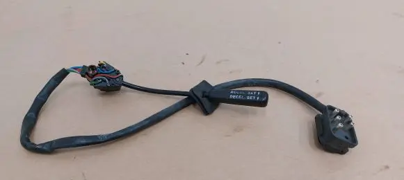 Mercedes-Benz 380 560SEC C126 Cruise control switch 1265453524