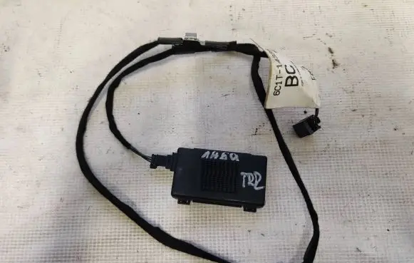 Ford Transit Aerial antenna amplifier 6C1T15K602AE 6C1T14335