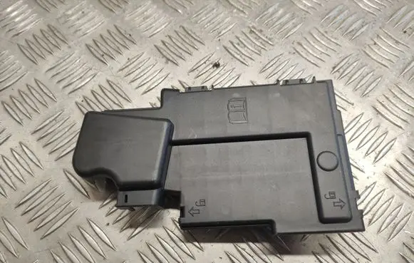 Opel Astra K Other engine bay part