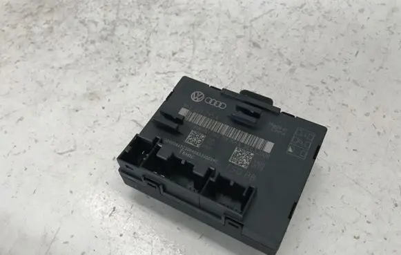 Audi A4 S4 B8 8K Door control unit/module 8K0959795A