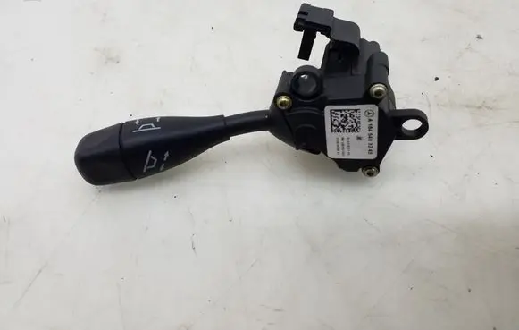 Mercedes-Benz ML W164 Steering wheel adjustment switch A1645403245