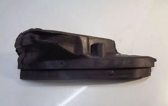 BMW 1 F20 F21 Other engine bay part 7211464 51717211464