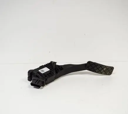 Volkswagen Golf VII Accelerator throttle pedal 5Q2721503D