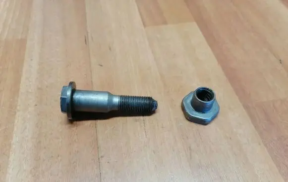 Renault Laguna III Front suspension camber bolt 7703002877 7705098191 93858973