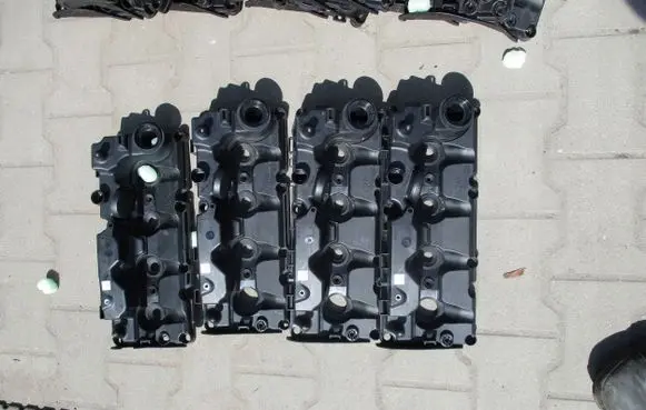 Volkswagen Caddy Rocker cam cover 03L103469AD