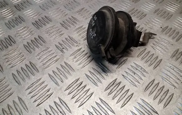 Jeep Cherokee III KJ Valve vacuum 4831915