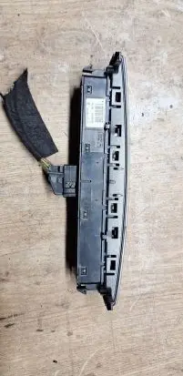 Peugeot 308 Hazard light switch 9659417177 706300 03069000