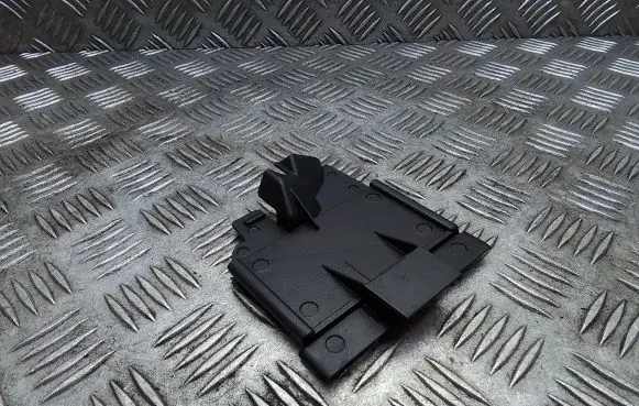 Audi RS3 Fuse box cover 5Q0927165C