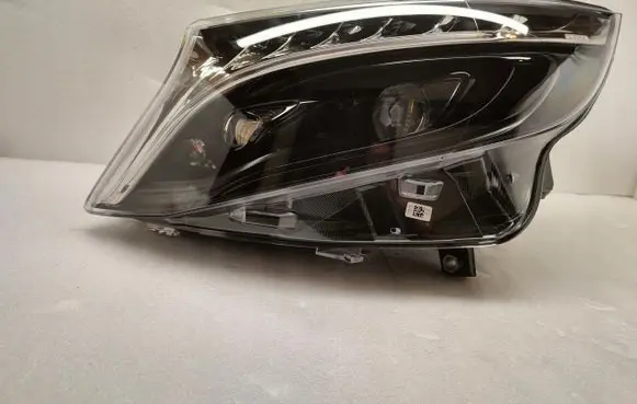 Mercedes-Benz Vito Viano W447 Headlight/headlamp