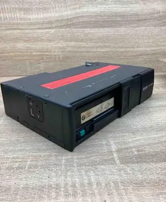 BMW 5 E39 CD/DVD changer 8361584 8364931 WithPlug