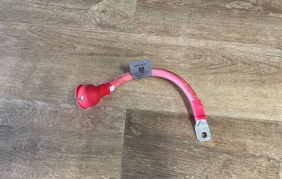 Jaguar F-Type Positive cable (battery) X152 301172111 JX5314300DA