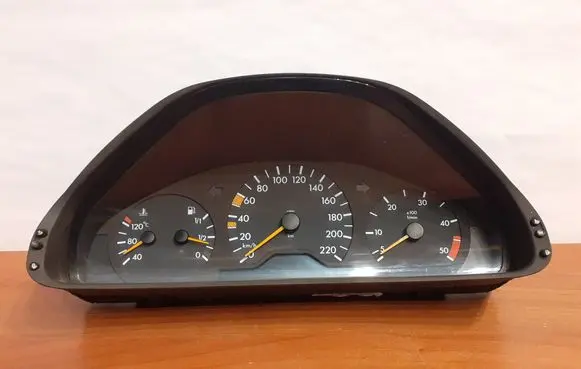 Mercedes-Benz E W210 Speedometer (instrument cluster) 6464 84570247