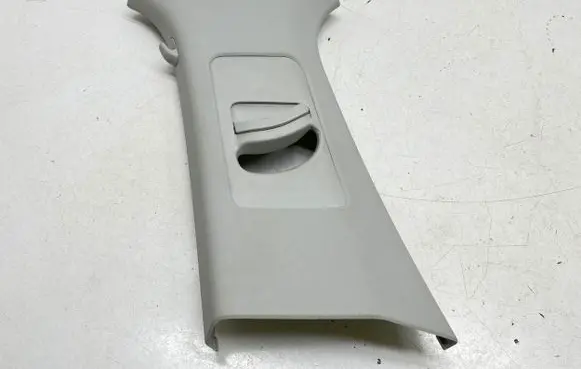 Skoda Octavia Mk3 (5E) (B) pillar trim (top) 5E0867293 BZGG1