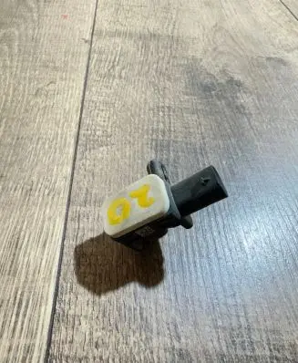 Mercedes-Benz GL X166 Airbag deployment crash/impact sensor A1668210151 56054085AA