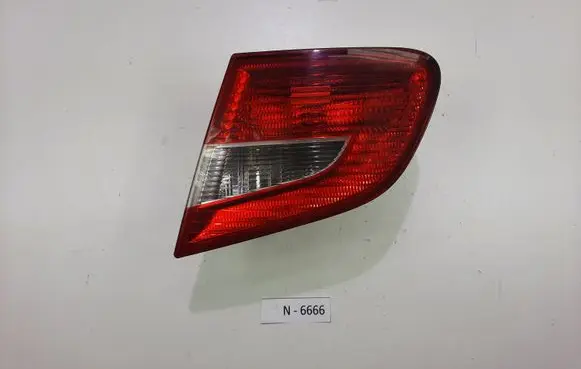 Skoda Superb B6 (3T) Tailgate rear/tail lights