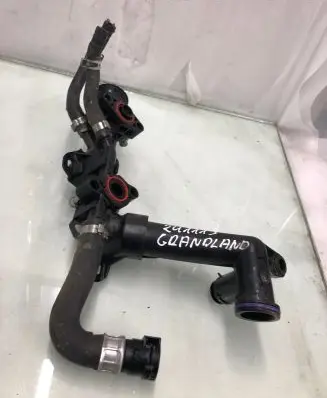 Opel Grandland X Engine coolant pipe/hose 9820174380
