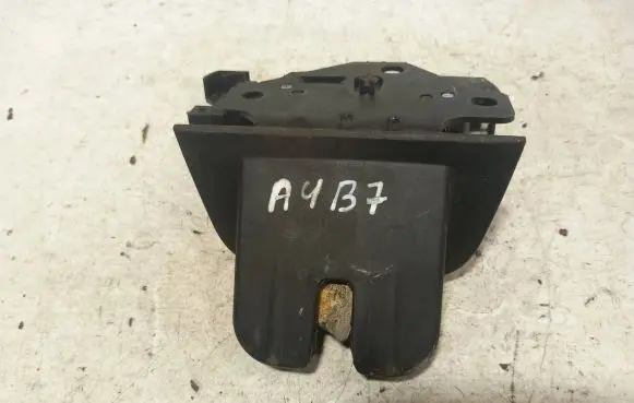 Audi A4 S4 B7 8E 8H Tailgate/trunk/boot lock/catch/latch 8p4827505c