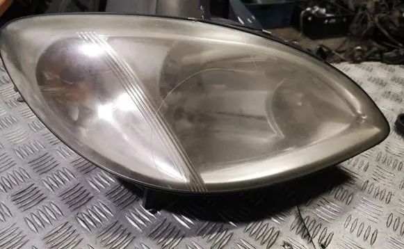 Mercedes-Benz Vito Viano W639 Headlight/headlamp 24670400
