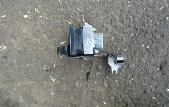 Renault Captur ABS Pump 476605492R