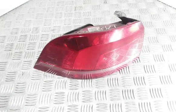 Volkswagen PASSAT B7 Rear/tail lights 3AF945095C