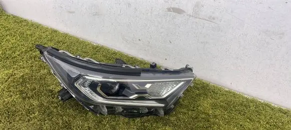 Toyota RAV 4 (XA50) Headlight/headlamp