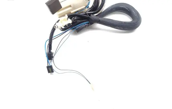 Mercedes-Benz E AMG W212 In-tank fuel pump A2114705994 0580204004