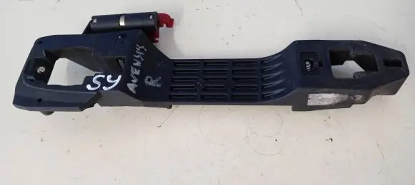 Front door exterior handle/bracket