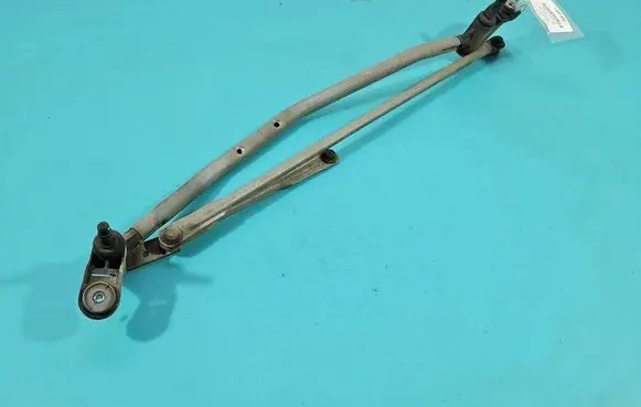 Front wiper linkage