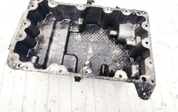 Land Rover Freelander Oil sump hrc2734