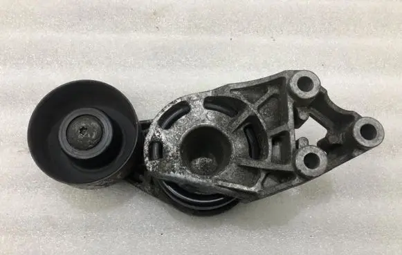 Volkswagen Polo IV 9N3 Timing belt tensioner 045903315A