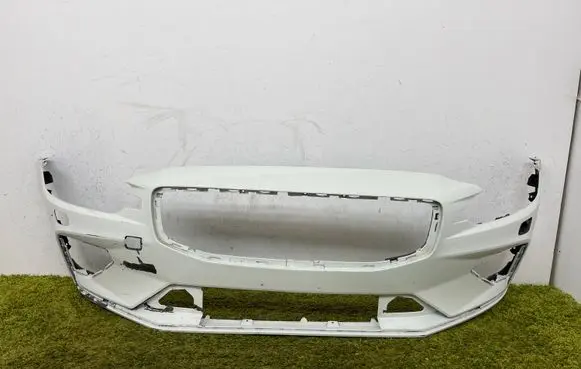 Volvo S60 Front bumper 31690530