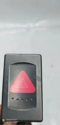 Volkswagen PASSAT B5 Hazard light switch 7M3953235 YM2113A350BAW