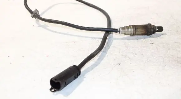 BMW 5 E60 E61 Lambda probe sensor 1433940 0258005109