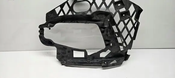 Volkswagen PASSAT B8 Front bumper mounting bracket 3G0807177G