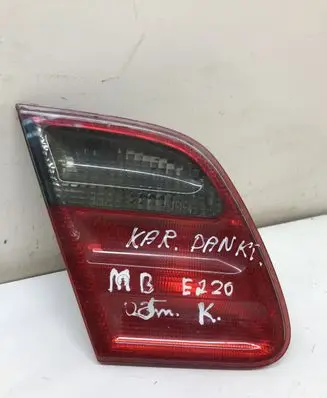 Mercedes-Benz E W211 Tailgate rear/tail lights