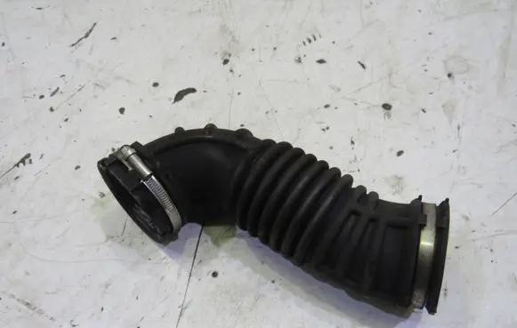 Opel Mokka Air intake hose/pipe 95022171