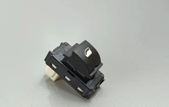 Peugeot 5008 II Electric window control switch