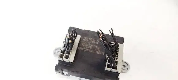 Land Rover Discovery Sport Door control unit/module HK8314D617BB